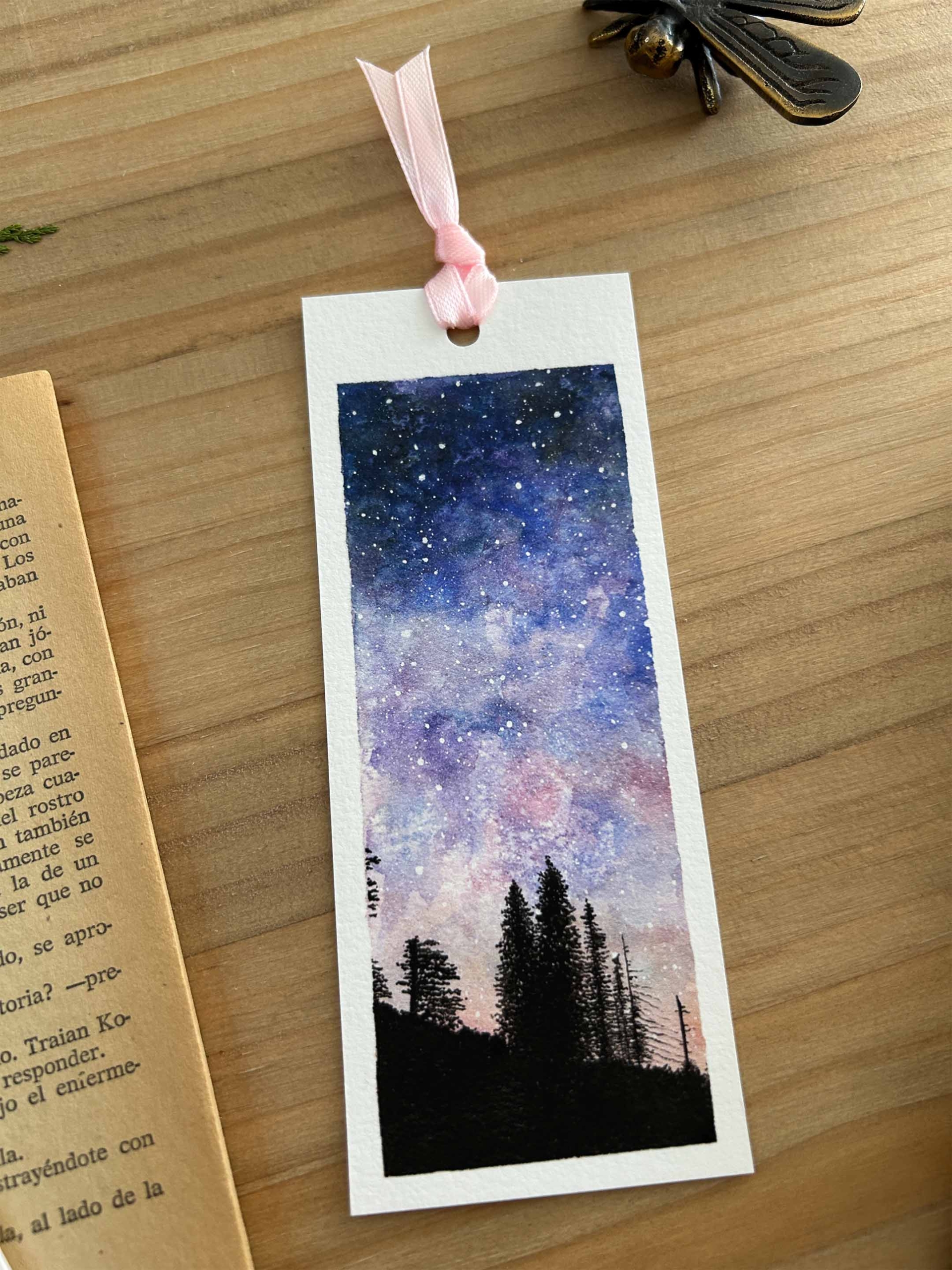 Cielo nocturno 5 Marcapáginas de noche con estrellas y lazo rosa